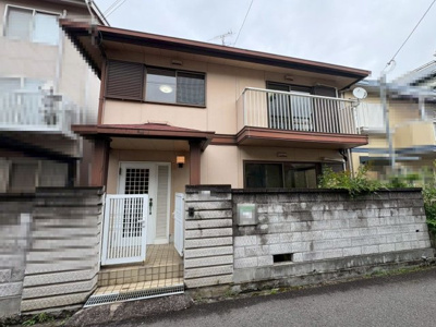 【外観】 | 北余部　中古戸建 | 【本日内覧可能】パナホーム施工の軽量鉄骨造中古住宅です。両面接道で日当たり通風良好！商業施設、学校も近く、ファミリーにおすすめの物件です。