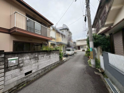 【前面道路含む現地写真】 | 北余部　中古戸建 | 現地見学当日から承っております♪現地周辺の環境や、駅までの道のりなど周辺環境も合わせてご確認いただき、ぜひご検討ください！