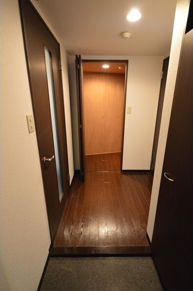 LeVent覚王山の玄関