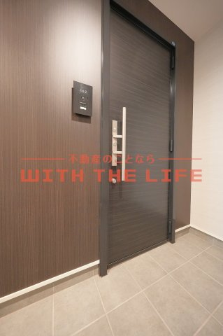 グレースランド日吉【10,000円キャッシュバック対象物件】の玄関|収納もある玄関です