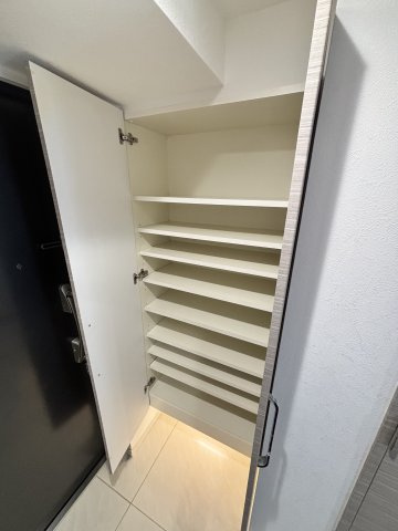 セノアタワー泉の収納