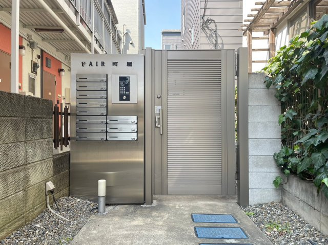 FAIR町屋のエントランス