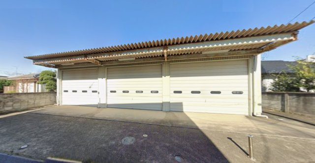 茂原市高師　中古戸建の駐車場|敷地約304坪 ７LDKシャッター式車庫8台可能 JR外房線茂原駅徒歩約12分 茂原小学校徒歩約8分