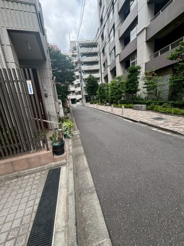 プレミスト新宿山吹町の周辺