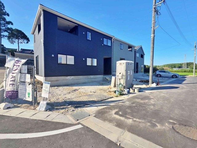 【前面道路含む現地写真】 | 知多市金沢第３　2号棟【仲介手数料0円】