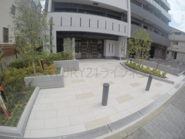 【エントランス】 | スプランディッド新大阪ウエスト