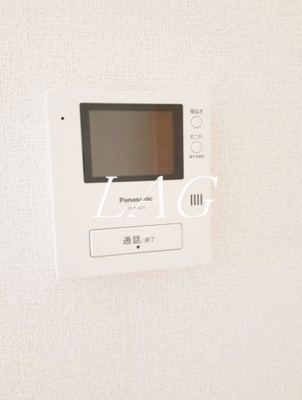 【セキュリティ】 | ジュネスメゾン | モニター付きインターフォンです。