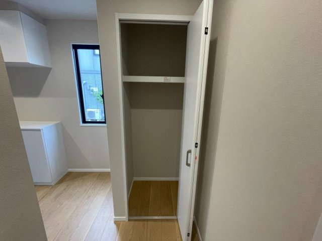 学園木花台南2丁目の収納