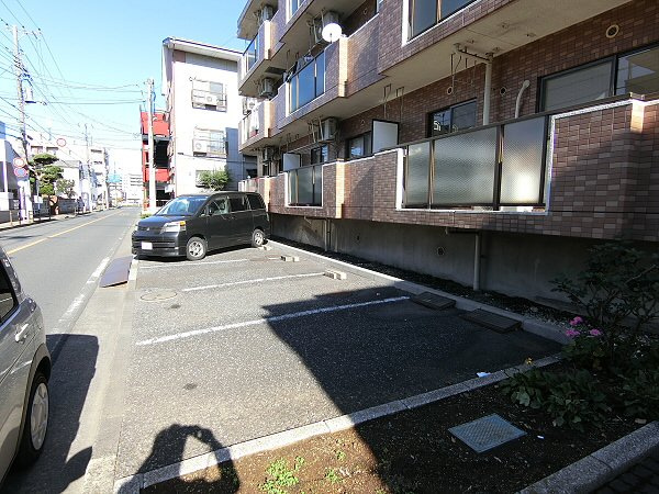【駐車場】