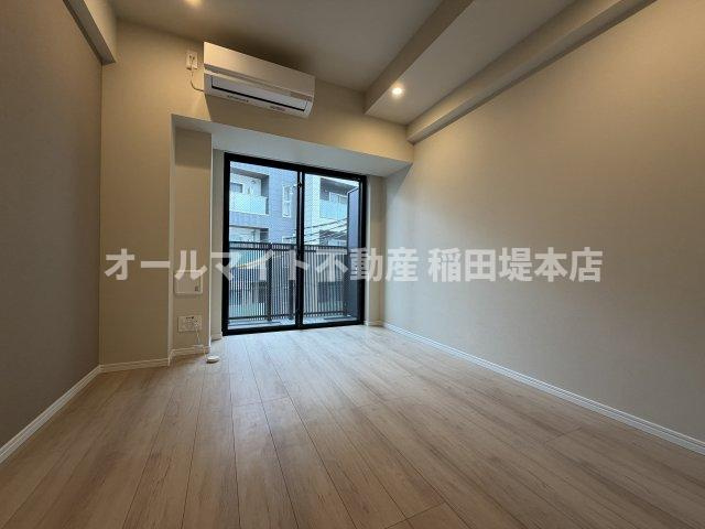 川崎市多摩区登戸の賃貸マンションの居間・リビング
