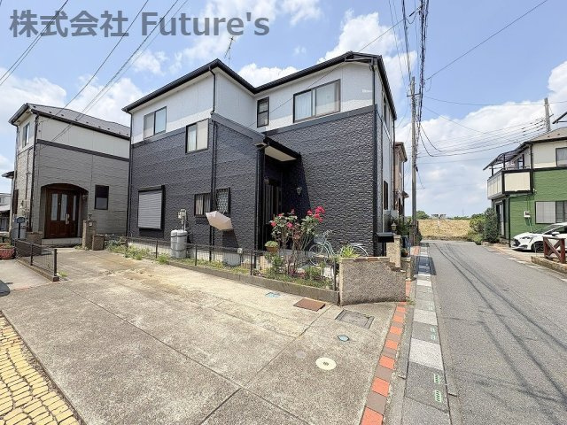 三郷市天神1丁目　中古戸建の前面道路含む現地写真|前面道路含む現地写真です。