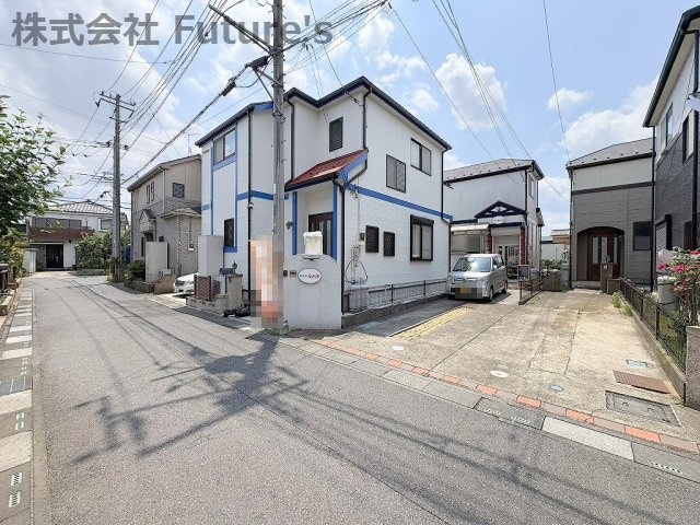 三郷市天神1丁目　中古戸建の前面道路含む現地写真|前面道路含む現地写真です。