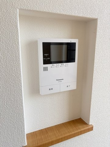 三郷市天神1丁目　中古戸建の防犯設備|1・2階ともにTVモニターホンがあり来客時も安心