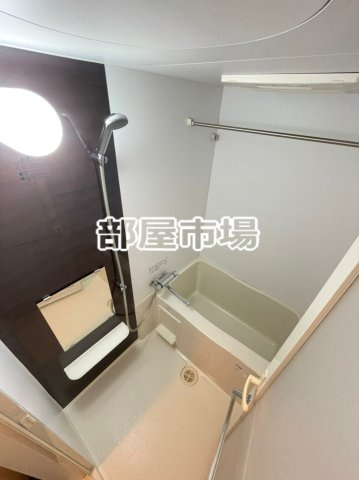 フェルクルール上野根岸の浴室