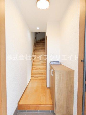 メゾンカルムの玄関