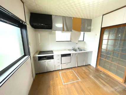 高島市安曇川町青柳中古戸建のキッチン