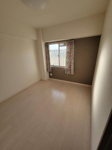 一光ハイツ山王Ａ棟の洋室