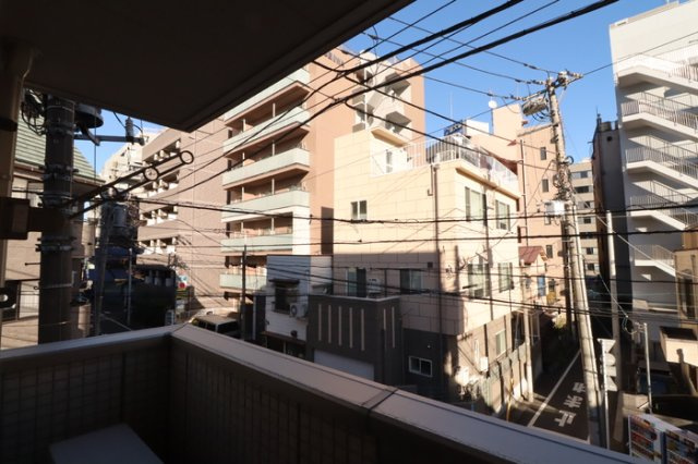 ガーデンハウス南大塚のバルコニー