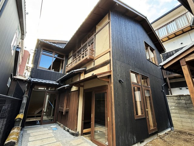 京都東山 「みつのわ路地」  ゆったり過ごす京町家の外観