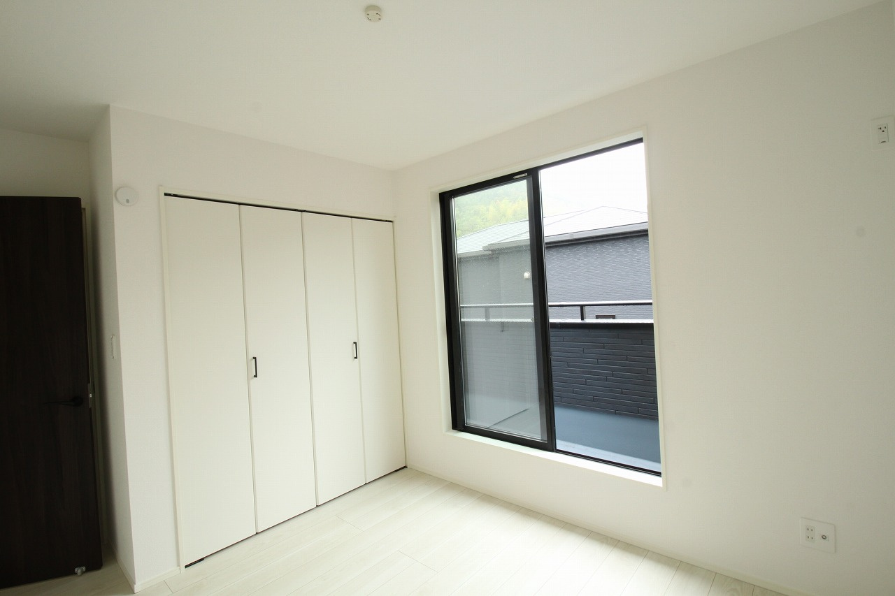 介良乙　新築戸建　1号棟（全2区画）の洋室|2F　西の部屋　5.25帖