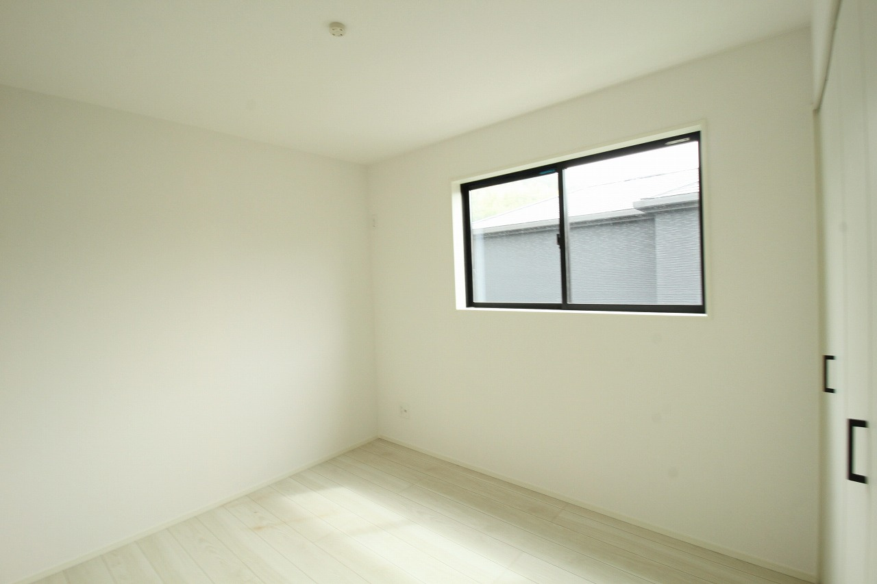 介良乙　新築戸建　1号棟（全2区画）の洋室|2F　南の部屋　5.25帖