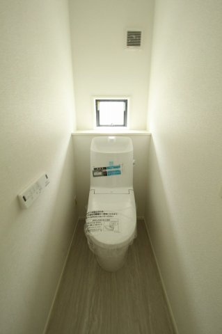 介良乙　新築戸建　1号棟（全2区画）のトイレ|2F