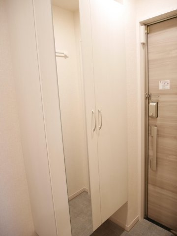 メゾン グランシャリオの玄関