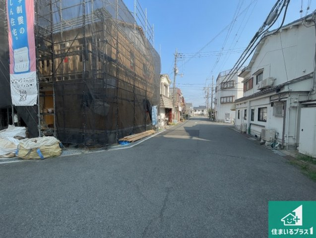 羽曳野市野　第5期　新築一戸建ての前面道路含む現地写真|周辺は落ち着いた街並みの住宅地！子育てがしやすい住環境です！まだ未完成ですが、現地でしかわからない事もございます。是非一度ご覧ください。