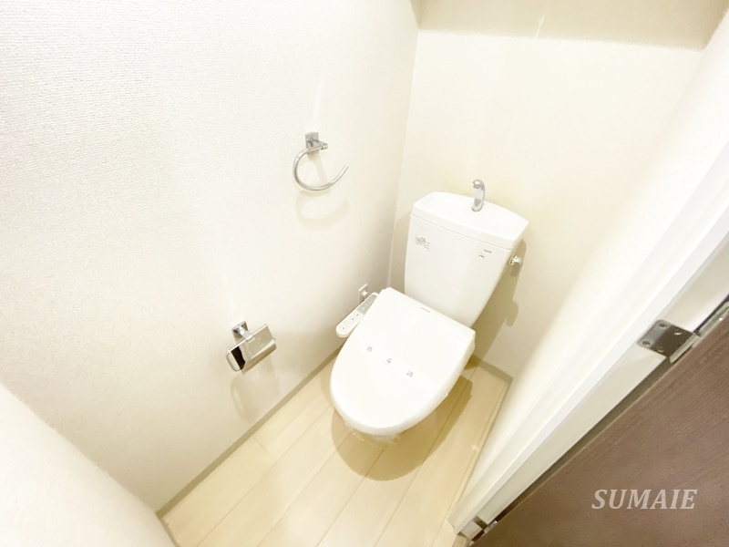 リーフコンフォート新小岩のトイレ|温水洗浄機能付きトイレです
