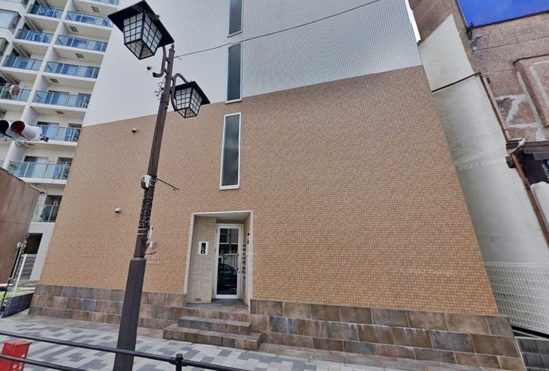 b'CASA Otakebashi Ave.のエントランス