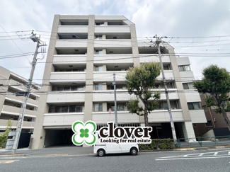 【外観】 | 手入れの行き届いた外壁やエントランスなど、「見ればわかる」レベルで清潔感を保ったマンションです。築年数を感じさせない姿で皆様をお出迎えします。～即日のご見学可能～　お問合せはお気軽にどうぞ。