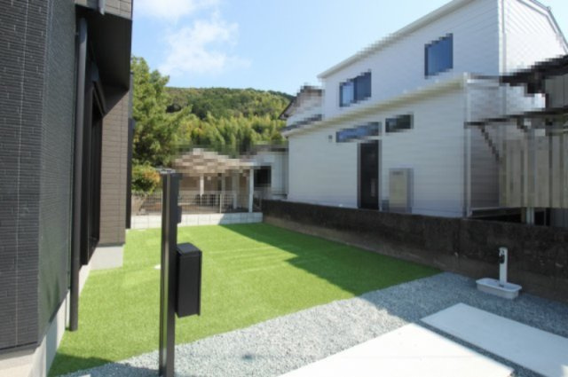 介良乙　新築戸建　2号棟（全2区画）の庭