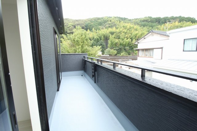 介良乙　新築戸建　2号棟（全2区画）のバルコニー|2Ｆ　南の部屋　6.0帖