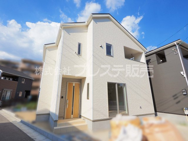 大和郡山市箕山町の新築一戸建 全６区画の外観|現地写真（５号地外観）建物完成！実際の建物内をご内覧できます♪※現地に係員は常駐しておりません。