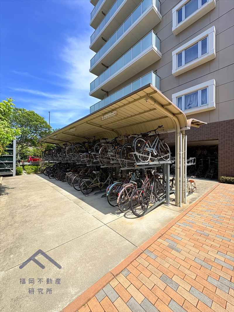 アーバンパレス香椎照葉の駐車場