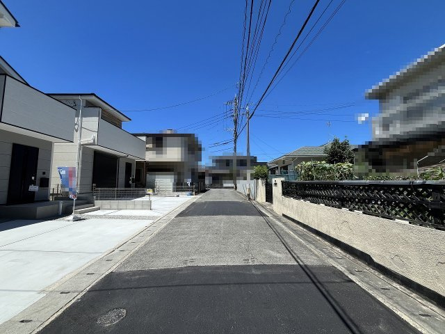 【その他】 | 福岡市南区屋形原1丁目2期　1号棟（全2棟）【仲介手数料無料・0円】 | 現地写真。前面道路です。