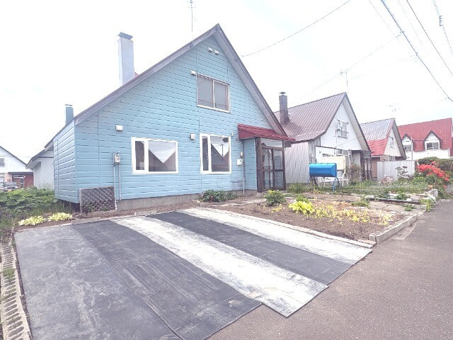 岩見沢市幌向北一条３丁目の一戸建て