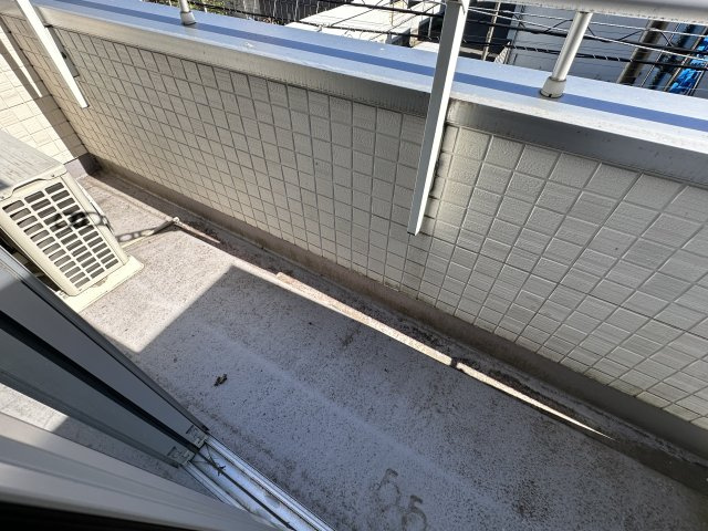 ルピナス清川のバルコニー