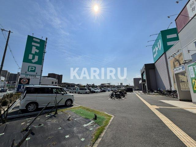ガーデンヒルズ守口の駐車場