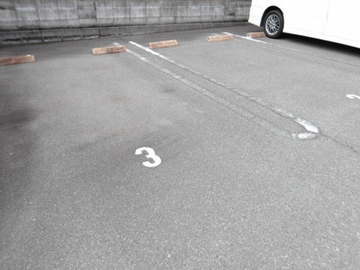 【駐車場】 | アットホーム原Ⅱ　A棟