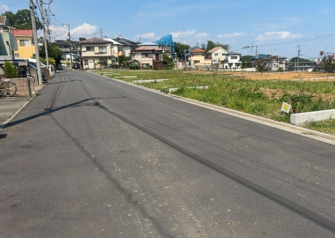 【外観】 | 物件の詳細については、現地を見てわかること以外に、役所や法務局などで調べないとわからないことがあります。そのため、現地に行く場合は、もしこの物件を買ったらどのような生活ができるかをイメージしましょう。