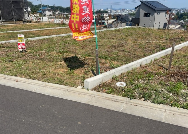 【外観】 | 土地の面積＝住宅面積ではありません。建ぺい率の問題などで、土地のある場所によって住宅を建てられる面積は限られています。高さもしかり、「土地」という言葉の中には、建築条件も含まれると考えておきましょう。