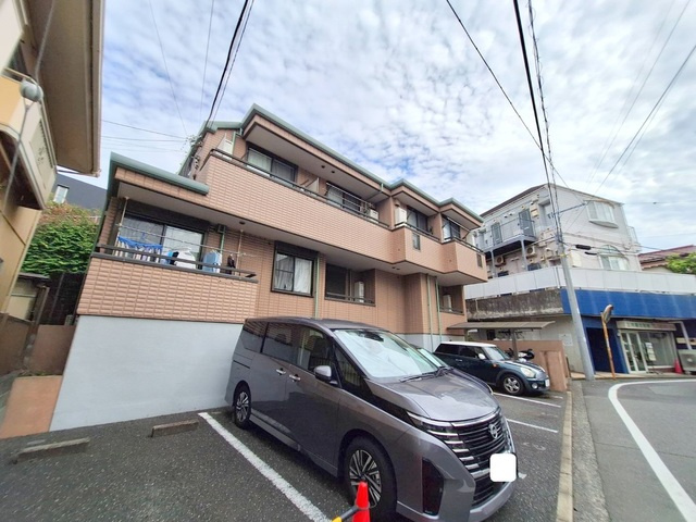 上條メゾンのエントランス
