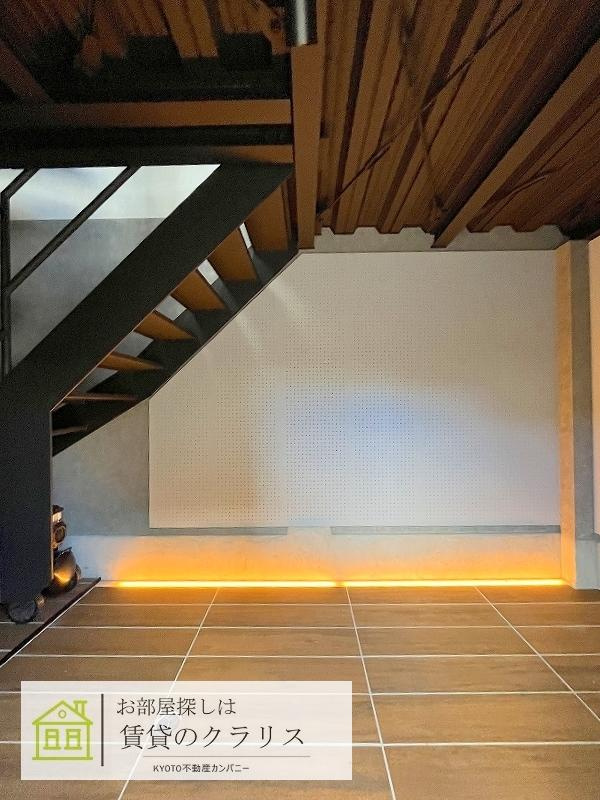 GARNET RESIDENCE東寺の玄関