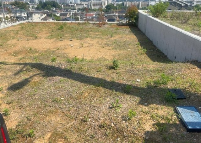 【外観】 | 物件の詳細については、現地を見てわかること以外に、役所や法務局などで調べないとわからないことがあります。そのため、現地に行く場合は、もしこの物件を買ったらどのような生活ができるかをイメージしましょう。