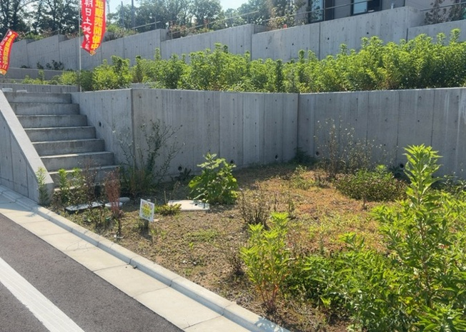 【外観】 | 物件の詳細については、現地を見てわかること以外に、役所や法務局などで調べないとわからないことがあります。そのため、現地に行く場合は、もしこの物件を買ったらどのような生活ができるかをイメージしましょう。