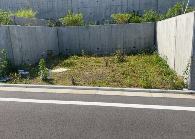 【外観】 | 物件の詳細については、現地を見てわかること以外に、役所や法務局などで調べないとわからないことがあります。そのため、現地に行く場合は、もしこの物件を買ったらどのような生活ができるかをイメージしましょう。