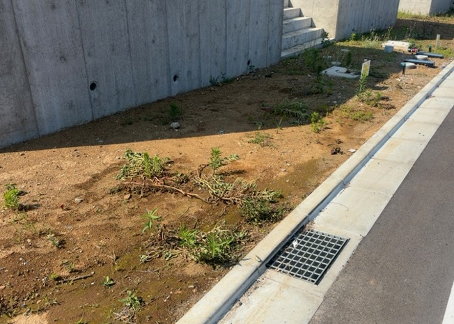 【外観】 | 土地の面積＝住宅面積ではありません。建ぺい率の問題などで、土地のある場所によって住宅を建てられる面積は限られています。高さもしかり、「土地」という言葉の中には、建築条件も含まれると考えておきましょう。