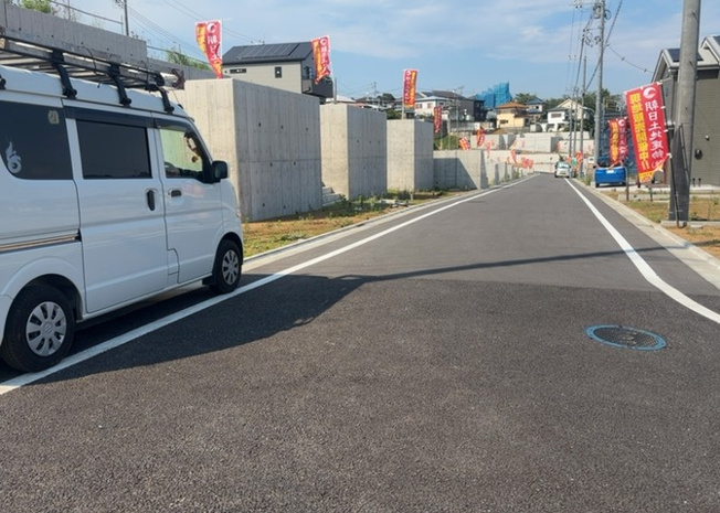 【外観】 | 家を建てる前提で土地を探している場合、地盤の丈夫さは譲れない条件の一つです。地盤が脆弱だと追加工事が必要となります。また、過去に地盤沈下や液状化現象を起こした土地は、できるだけ避けた方がいいでしょう。