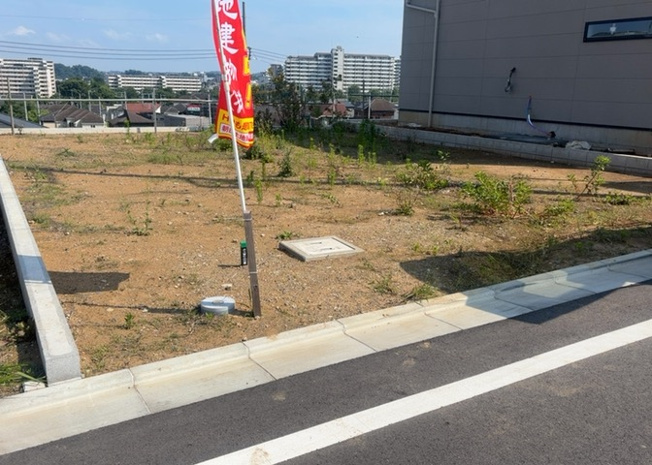 【外観】 | 販売されている全ての土地が、宅地用の土地であるとは限りません。都市計画法に基づき、基本的に住宅を建てることができるのは土地計画区であることに加え、市街化区域として定められている地域のみとなっています。